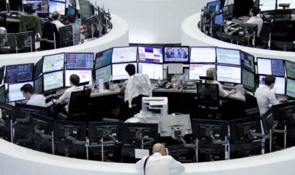 Ações europeias fecham em alta e se recuperam de mínimas em 2 meses
