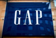 Gap adere à mania NFT ao levar seus moletons para o digital
