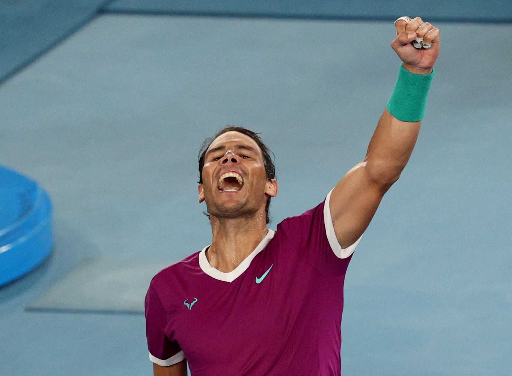 Rafael Nadal comemora após derrotar Matteo Berrettini no Aberto da Austrália