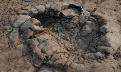 Pegadas de dinossauro de 200 milhões de anos são encontradas no Reino Unido