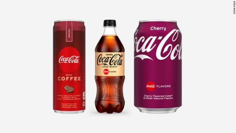 Latas atualizadas devem "comunicar rapidamente os sabores e distinguir claramente entre as opções de açúcar completo e zero açúcar / sem calorias / Coca-Cola/Reprodução