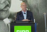 Ao se lançar à Presidência, Ciro Gomes foca em economia e no combate à corrupção