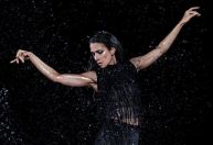 Celine Dion cancela todos os shows de sua turnê por problemas de saúde