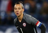 Goleira do Chile atinge 100 jogos pela seleção em amistoso sem torcida e transmissão na TV