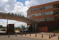 Anvisa aprova uso emergencial de medicamento para Covid-19