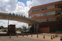 Anvisa proíbe lotes falsificados de medicamento para câncer e de anestésico