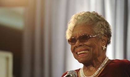 A escritora Maya Angelou