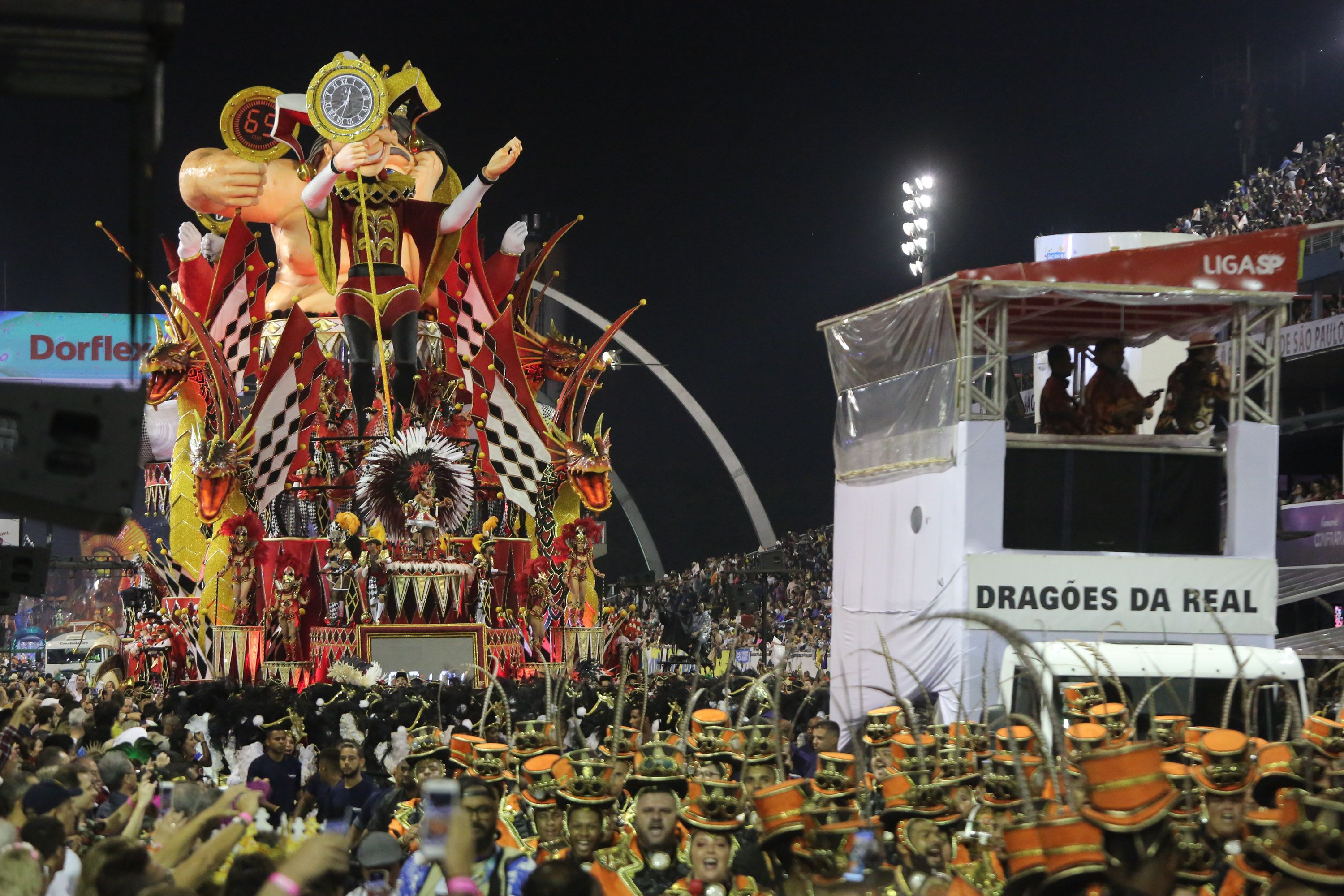 Parade Of The Dragões Da Real : Sao Paulo Carnival 2019