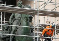 Estátua de Theodore Roosevelt é removida de museu em Nova York após polêmica