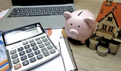 Com Selic a 12,75%, quanto rende investir R$ 1.000 em poupança, Tesouro ou fundo