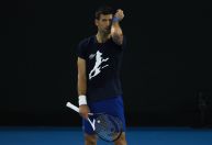 Sérvia classifica decisão da Austrália de deportar Djokovic como “escandalosa”