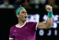 Rafael Nadal vence Medvedev, leva Aberto da Austrália e bate recorde de Grand Slams
