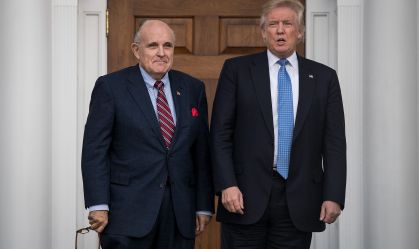 Grupo ligado a Rudy Giuliani tramou caso de eleitores falsos em 7 estados