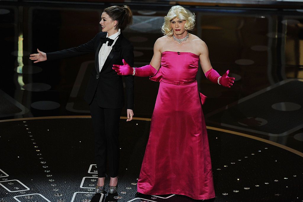 James Franco apresentando o Oscar, em 2011, ao lado de Anne Hathaway / Getty Images