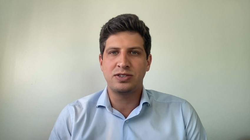 João Campos, prefeito do Recife, durante entrevista à CNN / Reprodução/CNN