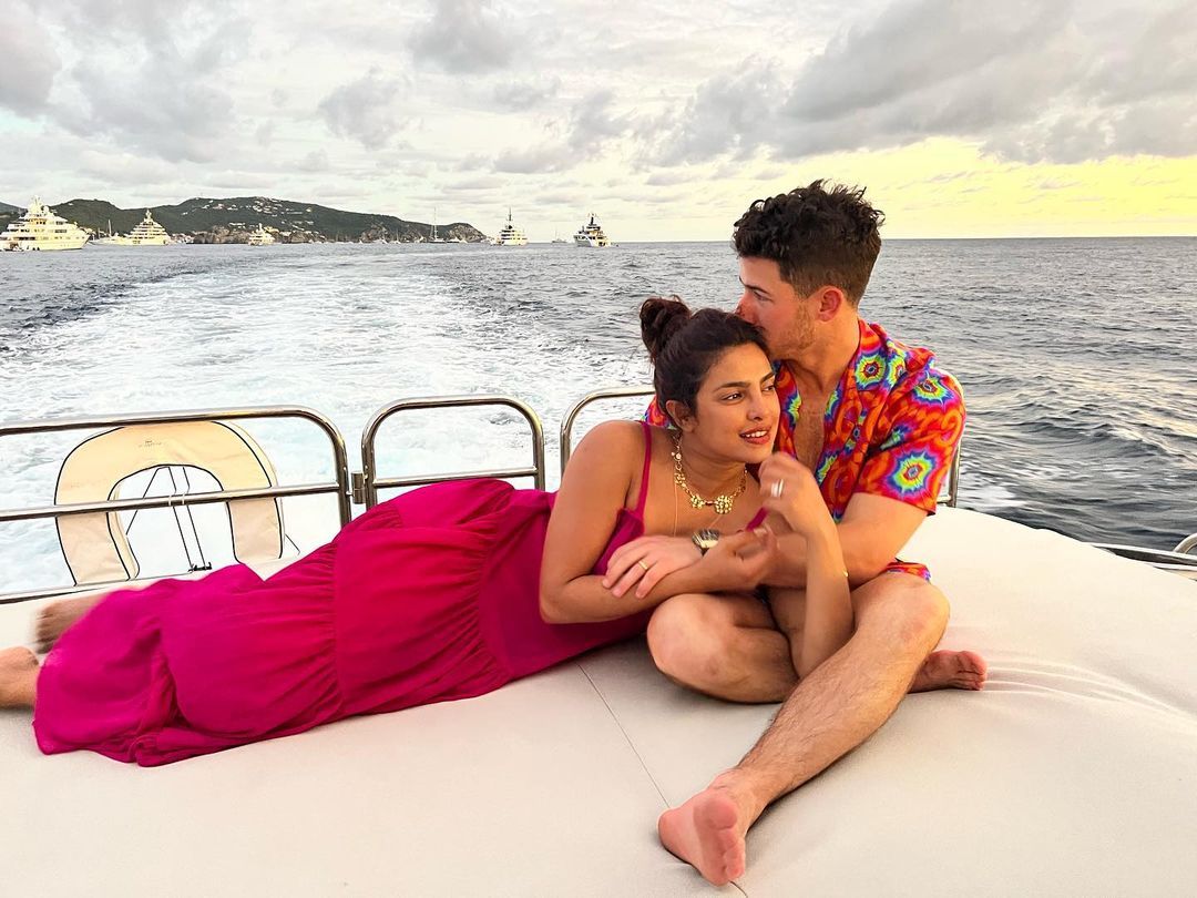 Nick-Jonas-Priyanka-Chopra