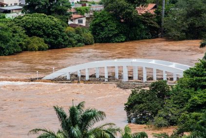 Vista da cidade de Nova Era (MG), atingida pelas fortes chuvas dos últimos dias