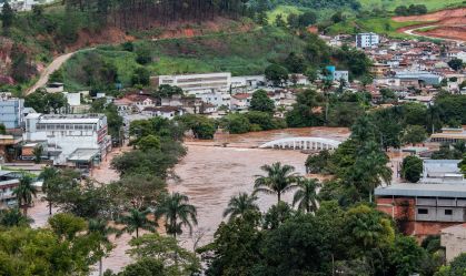 Chuvas deixam mais de 113 mil pessoas fora de casa em oito estados