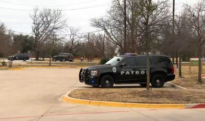 Reféns são libertado de sinagoga do Texas, diz polícia local