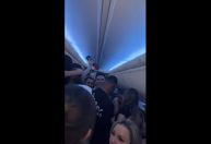 Festeiros ficam presos no México com linhas aéreas se recusando a transportá-los