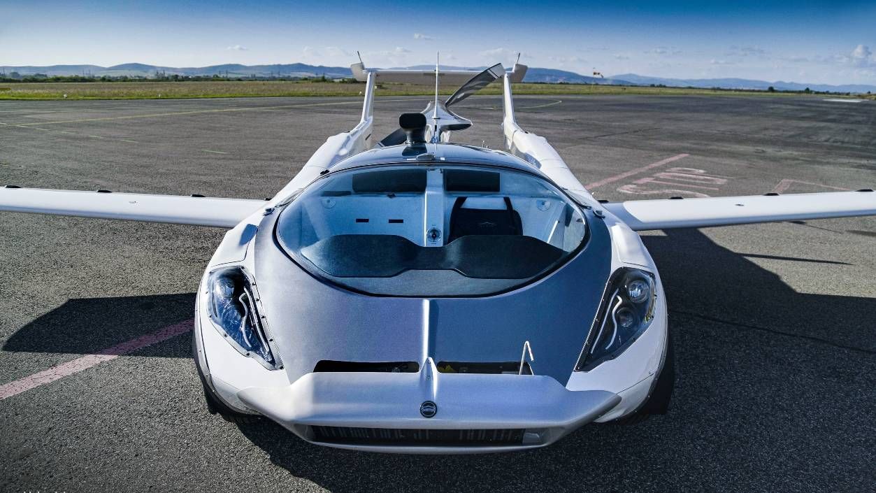 Aircar, o carro voador desenvolvido pela Klein Vision, empresa da Eslováquia