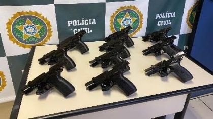 Armas