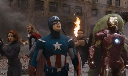 Diretor de "Os Vingadores" nega acusações de assédio e critica atores em perfil