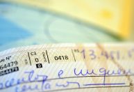 Uso de cheque cai 23,7% em 2021 e registra menor valor da série histórica
