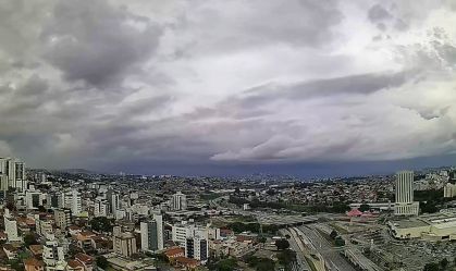 Defesa Civil de Belo Horizonte emite alerta para "riscos geológicos" devido a chuvas