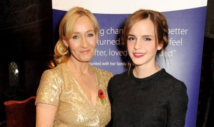 J.K. Rowling ataca atores de "Harry Potter" por apoiar movimento transexual