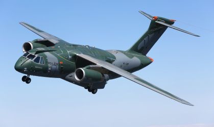 Suécia confirma compra de quatro aeronaves C-390 Millennium da Embraer