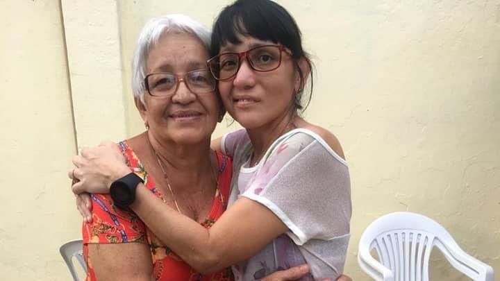 Marineide de Castro e Olinubia Helena de Castro Monteiro, mãe e filha, morreram de Covid-19 em dias seguidos em Manaus durante a crise do sistema de saúde da cidade / Arquivo pessoal
