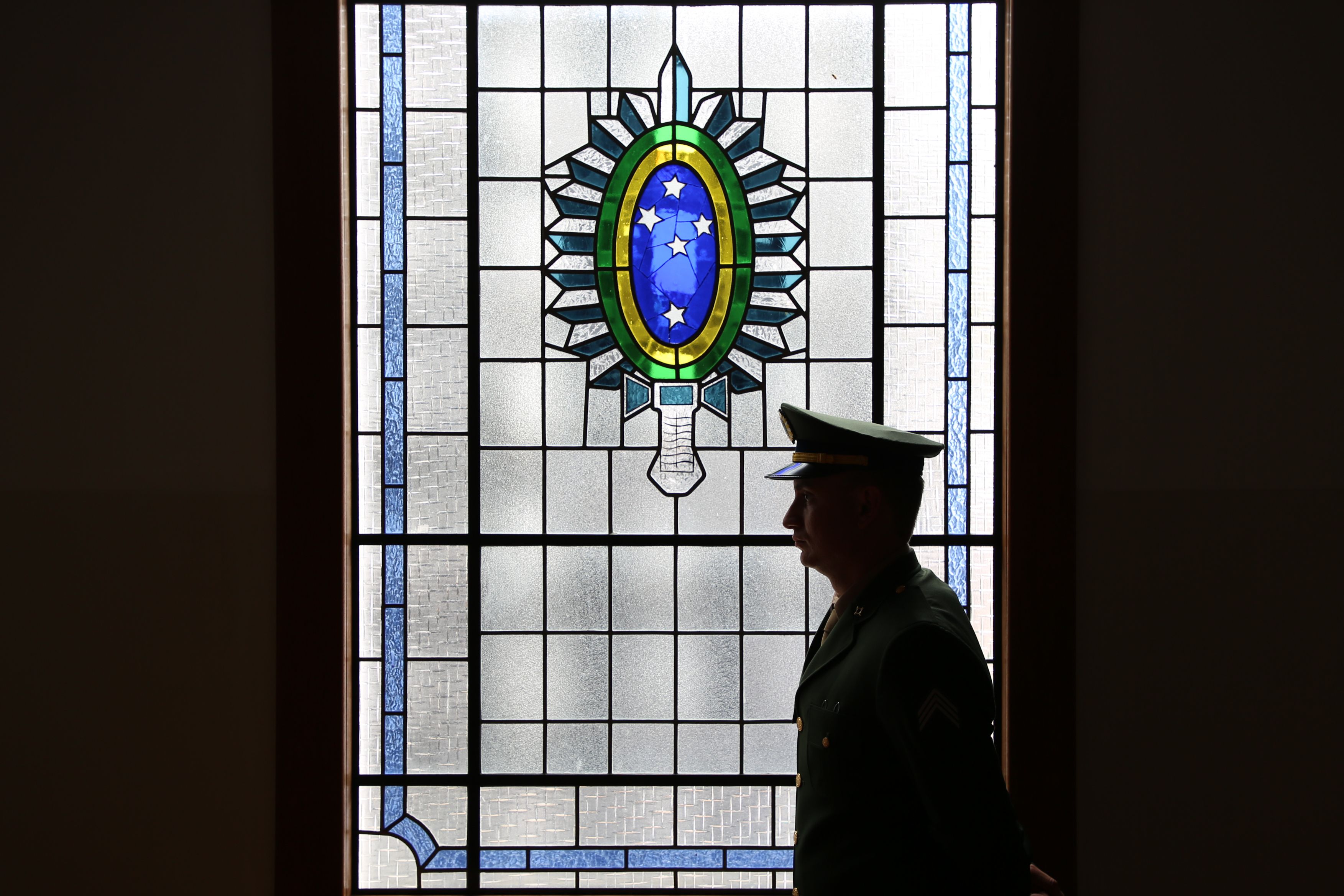 militares