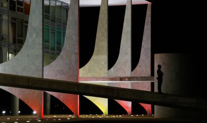 Aumento a servidores federais, apuração de compra das Forças Armadas e mais de 13 de abril