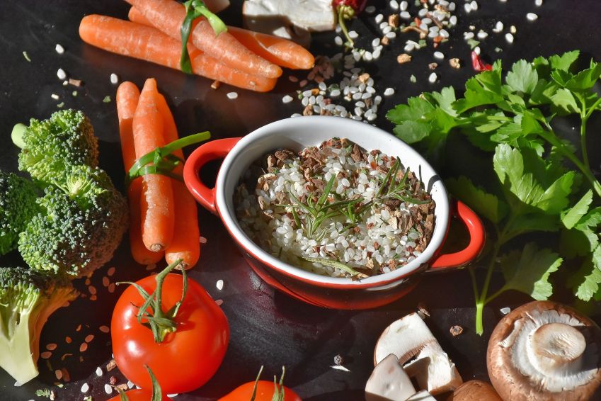 Dieta mediterrânea é voltada a legumes e incentiva trocar as proteínas de sempre, como a carne vermelha / Foto: Pixabay