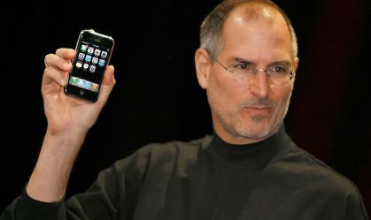 Há 15 anos Steve Jobs apresentava iPhone e promovia revolução tecnológica
