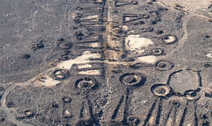 Avenidas de 4.500 anos com tumbas antigas são descobertas na Arábia Saudita