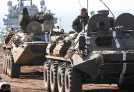 Rússia já tem 70% dos recursos para invasão na fronteira com Ucrânia, dizem EUA