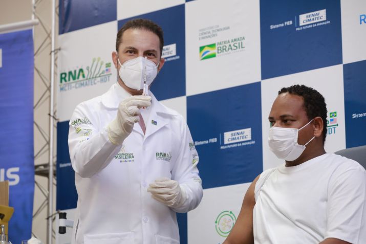 Iniciativa é uma das etapas do estudo clínico de Fase I do imunizante, com a participação de seres humanos / Neila Rocha (ASCOM/SEAPC/MCTI)