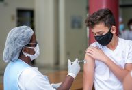 Anvisa recebe pedido de reforço da Pfizer para adolescentes de 12 a 17 anos