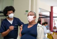 Mais de 59 milhões de brasileiros estão com dose de reforço em atraso, diz Saúde