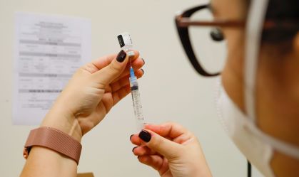 Saúde diz que 53 milhões de brasileiros estão aptos a tomar dose de reforço