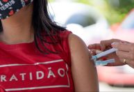 Vacinação infantil traz tranquilidade para psicológico de crianças, diz pediatra