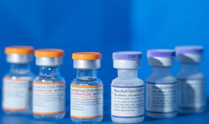 Saúde assina contrato para compra de 50 milhões de doses da vacina da Pfizer