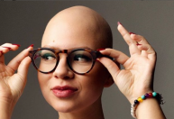 Alopecia: entenda a condição que leva à perda de cabelos e pelos corporais