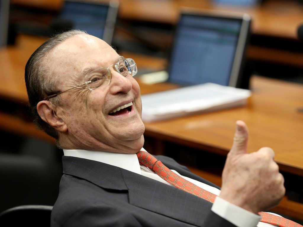 Paulo Maluf durante reunião na CCJ da Câmara dos Deputados