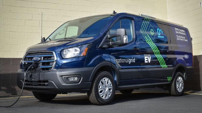 A National Grid adicionou vans Ford E-Transit à sua frota de Massachusetts. Preproduction model shown. Available early 2022. / Ford/Divulgação