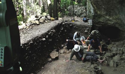 Dente desenterrado em caverna na França pode apontar indícios de primeiros humanos