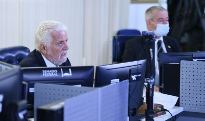 Senado faz sessão para relembrar e homenagear vítimas do Holocausto