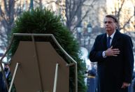 Em Moscou, Bolsonaro visita homenagem a soldados russos mortos na Segunda Guerra